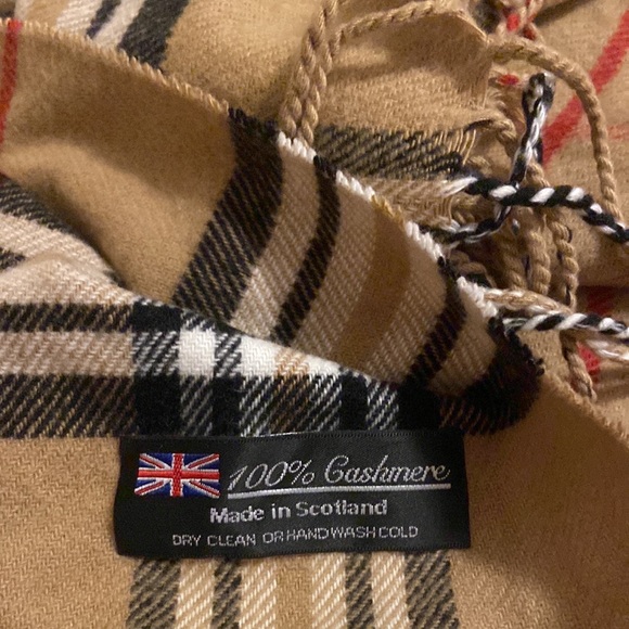 Cashmere Scarf - Picture 2 of 2